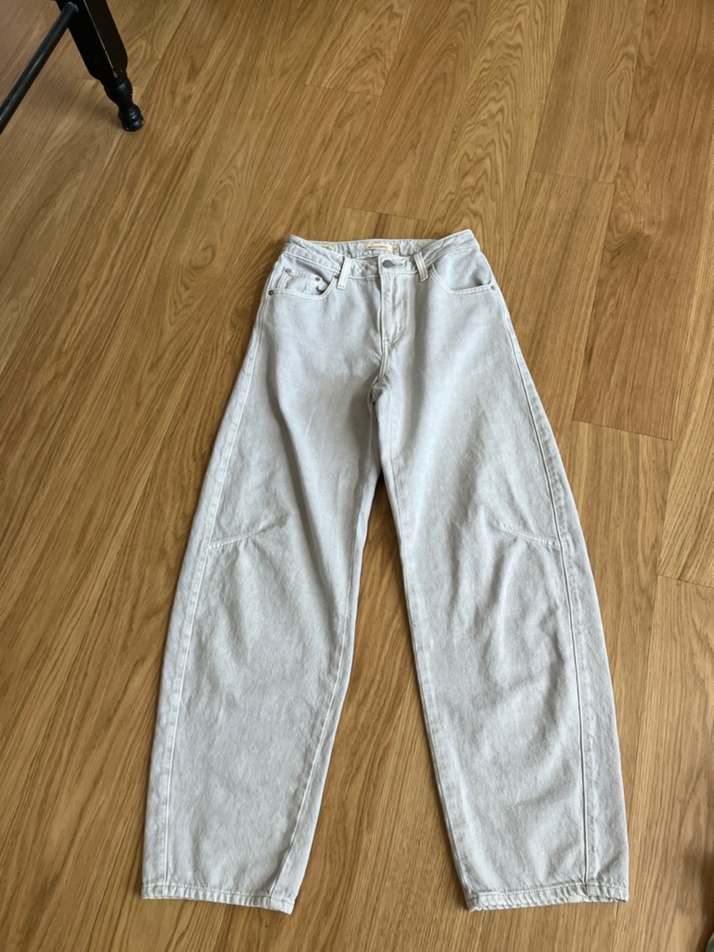 Levi’s Women's Baggy Dad Barrel in Spacey Quiet  Grey size W25L30